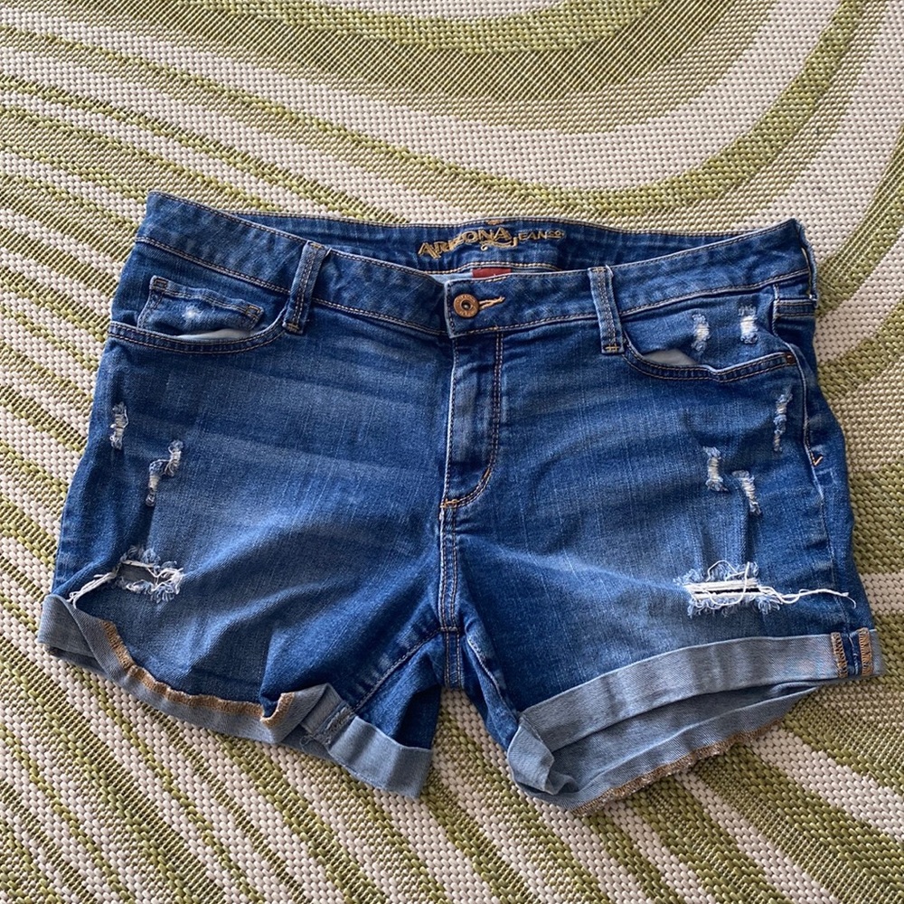 Arizona Jean Co. Medium Wash Ripped Shorts